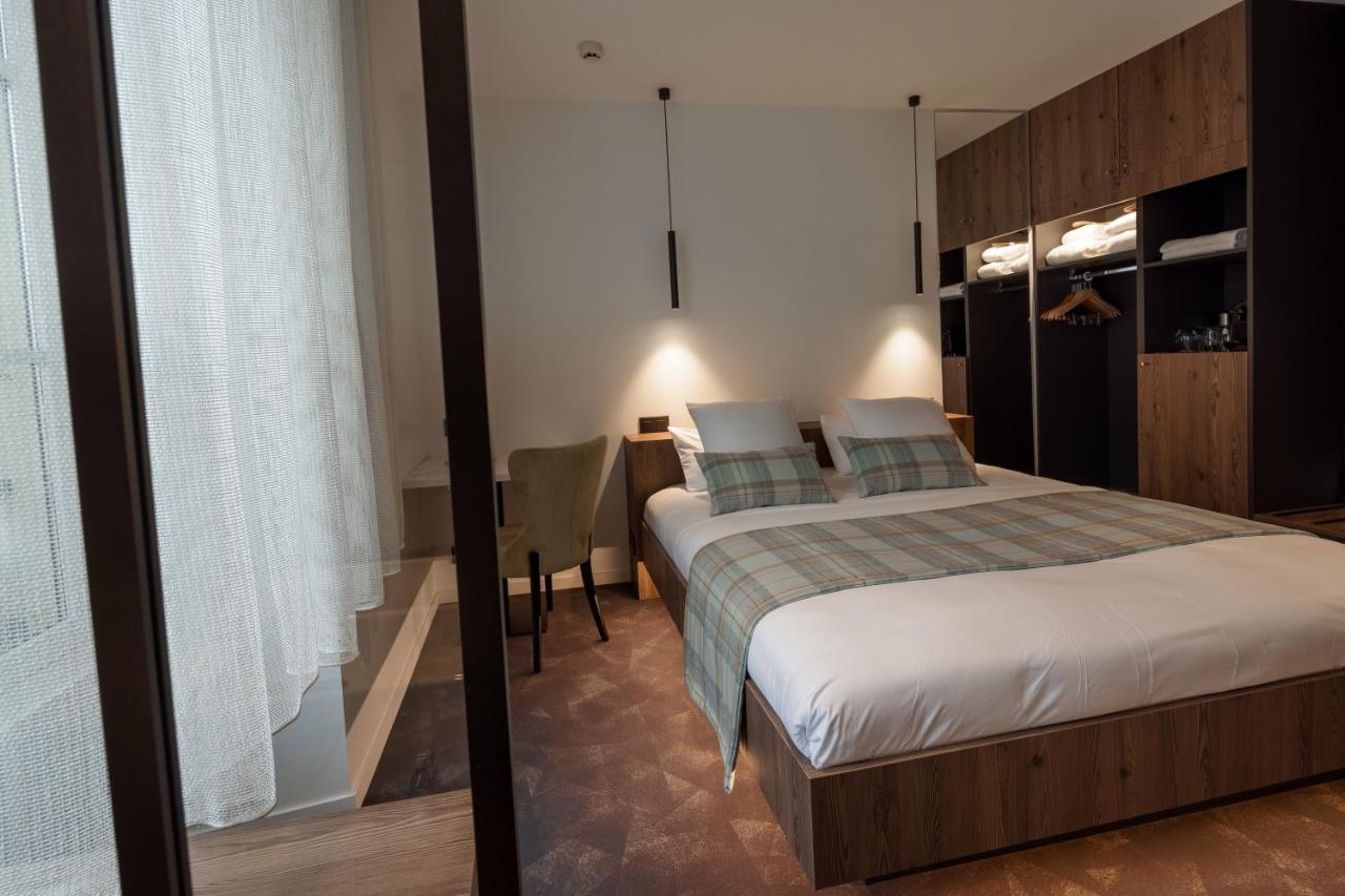 Logis Hotel Parenthese, Restaurant & Spa Chille 외부 사진